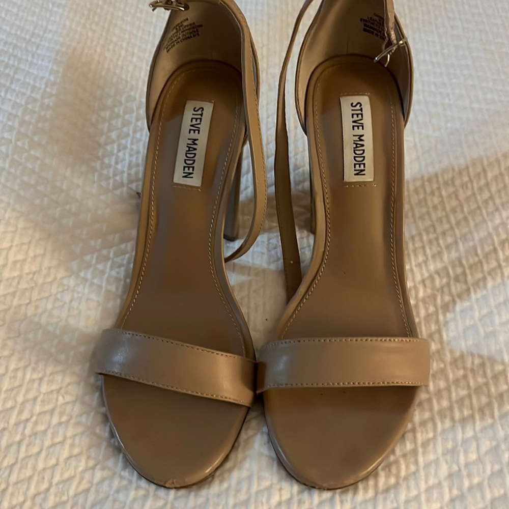 Steve Madden sandal